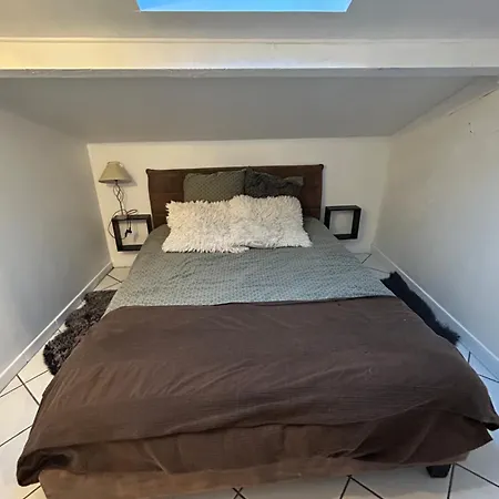 Petite Maison Dans Village Animé Apartamento Jaulgonne